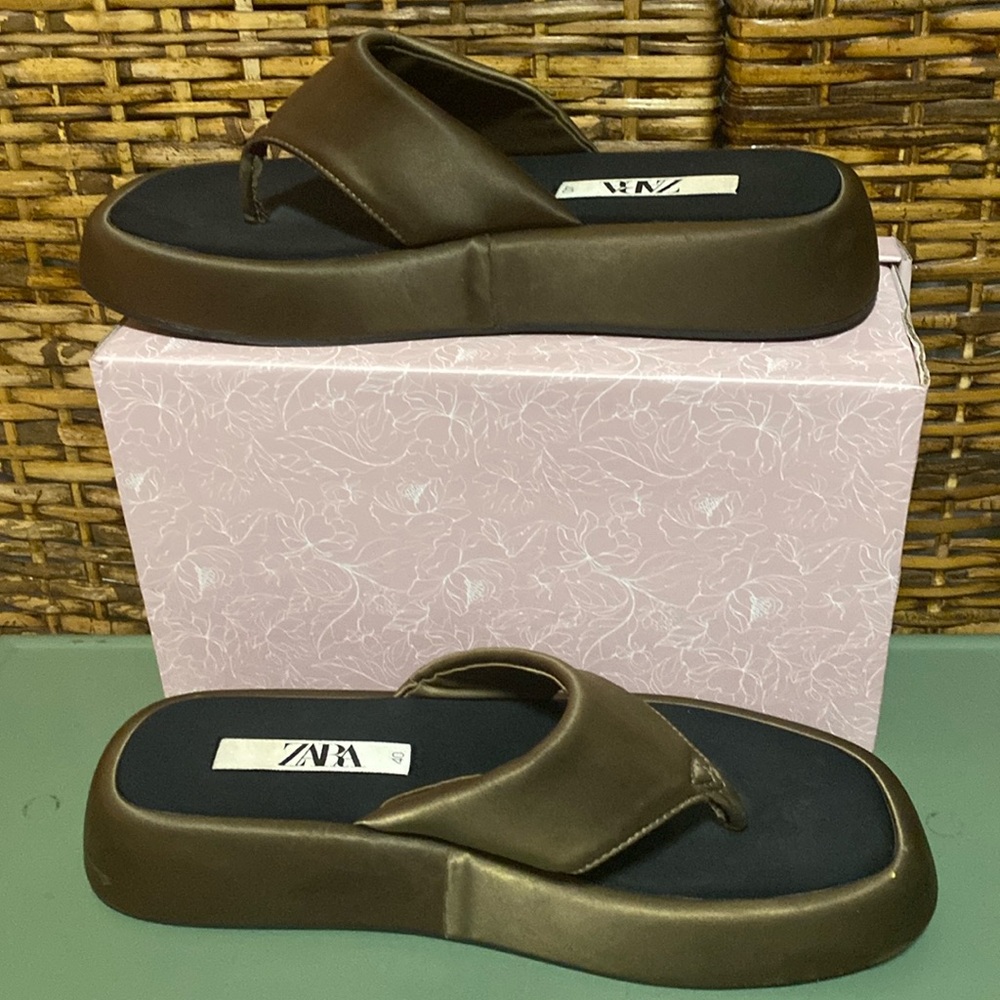 NWOB ZARA Satin Olive green and black Platform Sandals w/defects  40, USA 8.5 - Picture 2 of 9